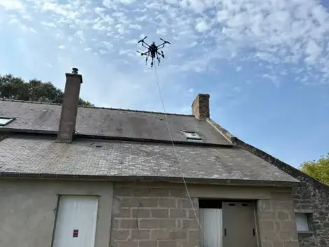 Nettoyage toiture à Tinténiac - image 2